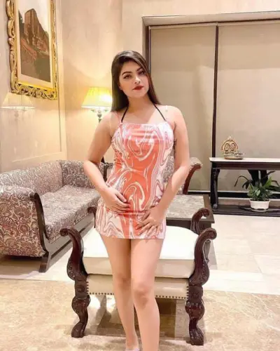 Escorts Service In Tamkuhi Raj